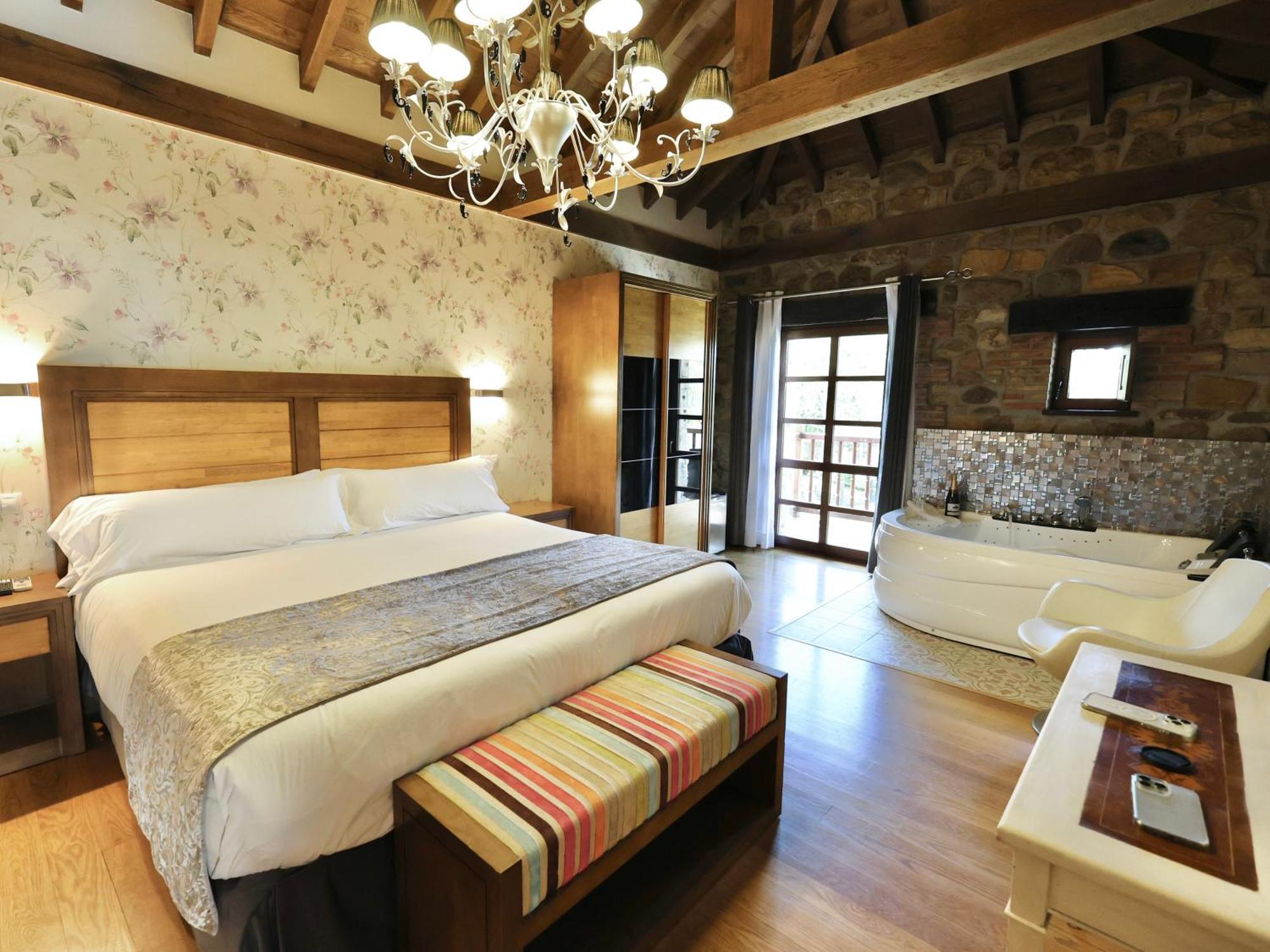Hotel Suites Valles Pasiegos Saro Exterior foto