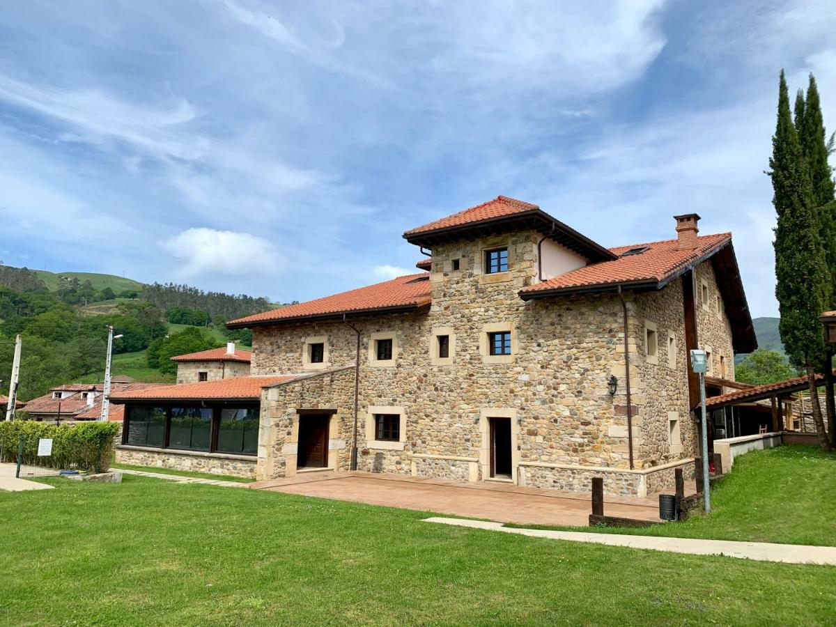 Hotel Suites Valles Pasiegos Saro Exterior foto